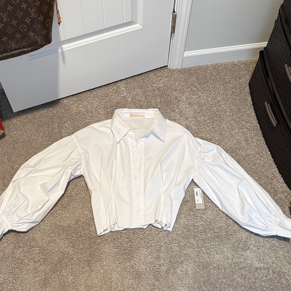White Puff Sleeve Cropped Blouse